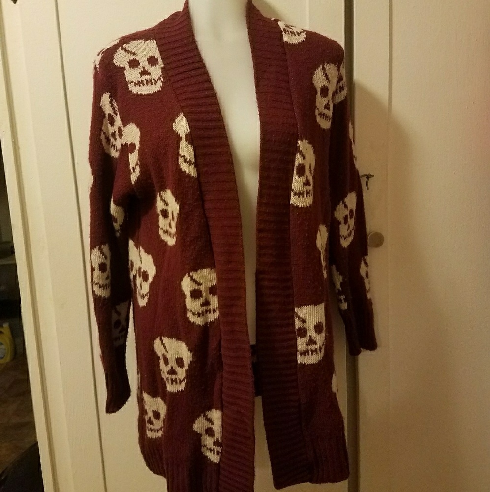 Skull sweater